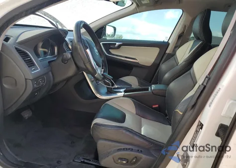 2017 Volvo Xc60 T5 Dynamic из США, поврежденный, VIN YV440MDR0H2159258